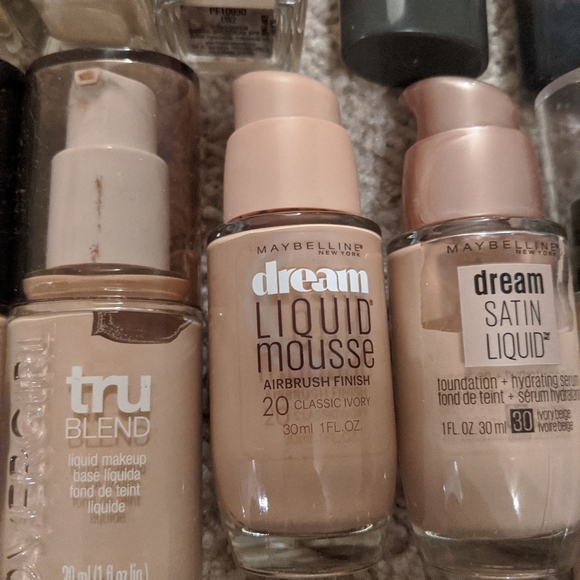 Drugstore foundation bundle for sale - Picture 3 of 7
